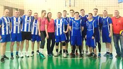 Студенты белгородского колледжа играли в волейбол с полицейскими