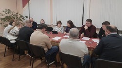 Анна Куташова провела встречу с депутатами Земского собрания Ериковского поселения