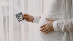 Врач-акушер Ирина Верзилина рассказала будущим родителям об особенностях планированию беременности 