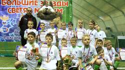 Команда «Парус 2010» победила в футбольном турнире «Большие звёзды светят малым-2018»