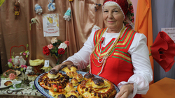 Белгородка Екатерина Быкова поделилась рецептом бисквитных грибочков