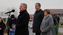 Митрополит Белгородский и Старооскольский Иоанн освятил закладной камень в Нижнем Ольшанце