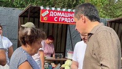 Вячеслав Гладков провёл приём по личным вопросам на ярмарке выходного дня