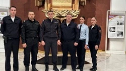 Молодые полицейские Белгородского района приняли участие в акции «С парада на фронт!»