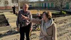 Анна Куташова посетила с рабочим визитом посёлок Комсомольский