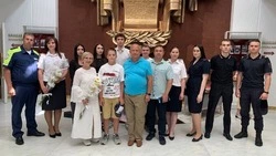 Сотрудники ОМВД России по Белгородскому району приняли участие в акции «Ромашки Победы»