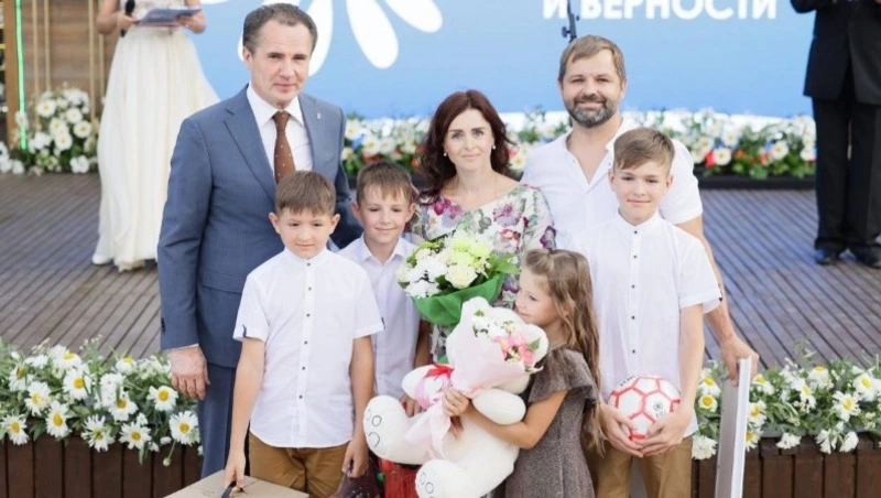 Пятилетний рубеж: ключевые достижения Гладкова в Белгородской области