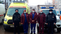 Полицейские Белгородского района помогли выбраться из кювета автомобилю скорой