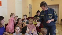 Белгородские МЧСники провели открытый урок для обучающихся школы посёлка Новосадовый