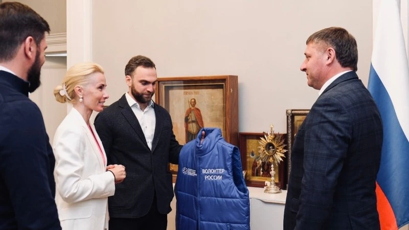 Председатель попечительского совета Национального центра помощи встретилась с Александром Шуваевым