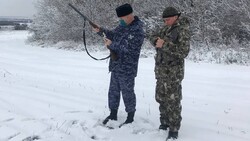 Сотрудники Росгвардии и Экоохотнадзора проверили более 80 охотников Белгородской области