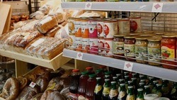 Вячеслав Гладков поручил усилить контроль за обеспечением продуктами питания магазинов приграничья