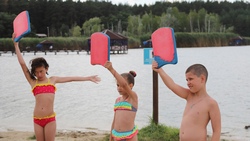 Инструкторы обучат плавать маленьких жителей Белгородского района