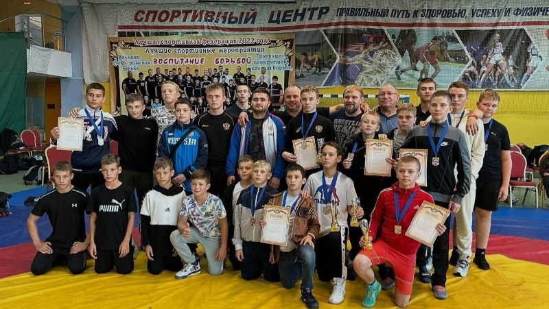 Спортсмены ДЮСШ Белгородского района заняли призовые места в соревнованиях по вольной борьбе