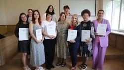 Медицинские работники Белгородского района приняли поздравления с наступающим праздником