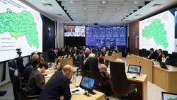 Вячеслав Гладков заслушал доклад о развитии сельскохозяйственной отрасли Белгородской области