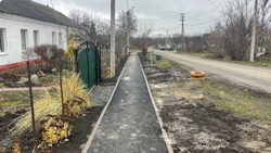 Новая тротуарная дорожка появилась в посёлке Октябрьский