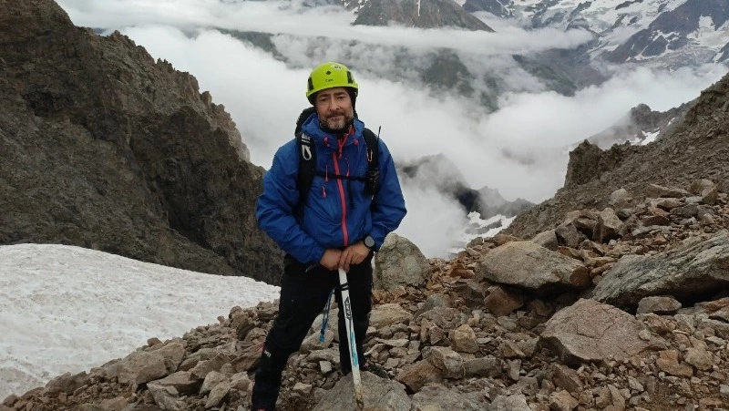 Михаил Сорокин: как житель Белгородского района покоряет замёрзшие водопады Кавказа