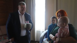 Владимир Перцев побывал в гостях у многодетной семьи Белгородского района 