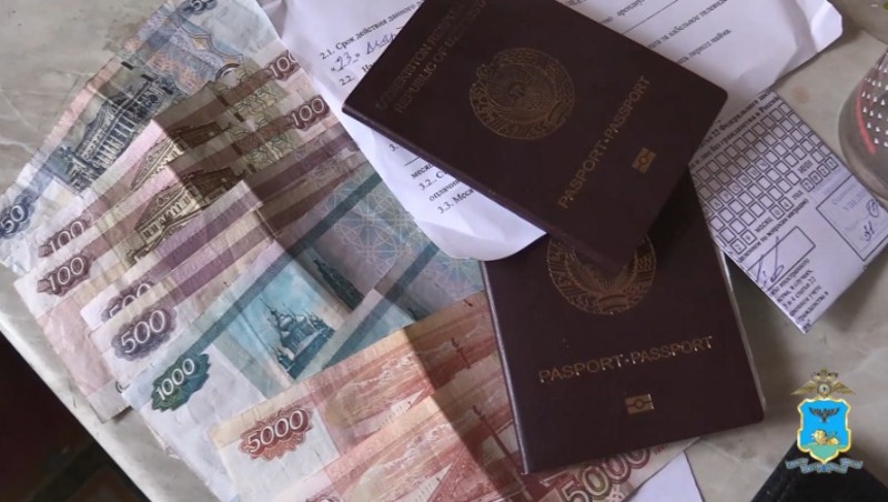 Белгородские полицейские пресекли канал незаконной легализации мигрантов в России