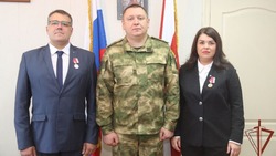 Вручение медалей волонтёрам прошло в управлении Росгвардии по Белгородской области