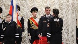 Школьники кадетского класса транспортной полиции приняли присягу