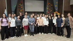 Сотрудник Росгвардии провела встречу со школьниками Разумного