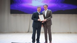 Вячеслав Гладков поздравил преподавателей Белгородской области