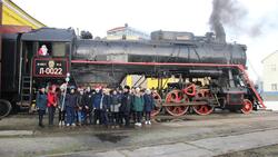 Белгородские школьники побывали на экскурсии в локомотивном депо