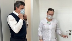 Главный врач Белгородской ЦРБ Олег Замулин посетил с рабочим визитом поликлинику в Северном