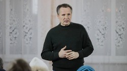 Вячеслав Гладков поблагодарил жителей за участие в акции по сбору новогодних подарков военнослужащим