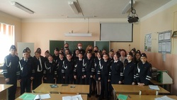Сотрудники ОМВД по Белгородскому району встретились с учениками кадетских классов