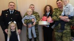 Белгородские росгвардейцы посетили многодетные семьи