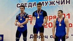 Белгородский спортсмен стал вторым в соревнованиях на кубок России по тяжёлой атлетике