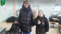 Белгородские школьники продолжили получать продуктовые наборы