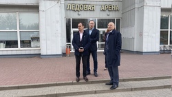 Мэр Белгорода побывал на ледовых аренах областного центра