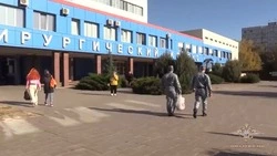Белгородские полицейские навестили спасённого ими после атаки дрона молодого человека в больнице