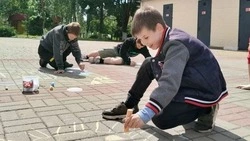 Полицейские и общественники организовали праздник для воспитанников дома детства