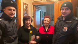 Белгородские правоохранители навестили вдов и матерей сотрудников ОВД