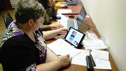 Курсы компьютерной грамотности для пенсионеров продолжат работу в Белгородском районе