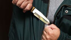 Белгородец совершил разбойное нападение с ножом на кассира автозаправки