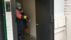 УК Белгородского района продолжили обработку многоквартирных домов