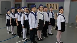 Школьный конкурс «Смотр строя и песни» состоялся в Разуменской школе №1