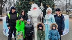 Госавтоинспеция Белгородского района присоединилась к Всероссийской акции «Полицейский Дед Мороз»