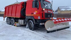 Более 260 рабочих Белгородского района вышли на расчистку территории после снегопада