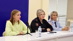 Посвящённый безопасности детей во время каникул урок прошёл в Штабе общественной поддержки