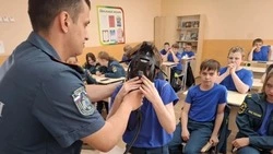 Сотрудники МЧС России напомнили кадетам правила пожарной безопасности
