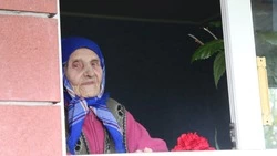 100-летняя жительница Белгородского района проголосовала на дому