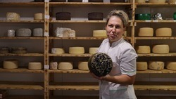 Сотрудники управления культуры Белгородского района посетили сыроварню «От сыра до вина»