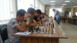 Чемпион Росгвардии по шахматам провел мастер-класс  для юных белгородцев